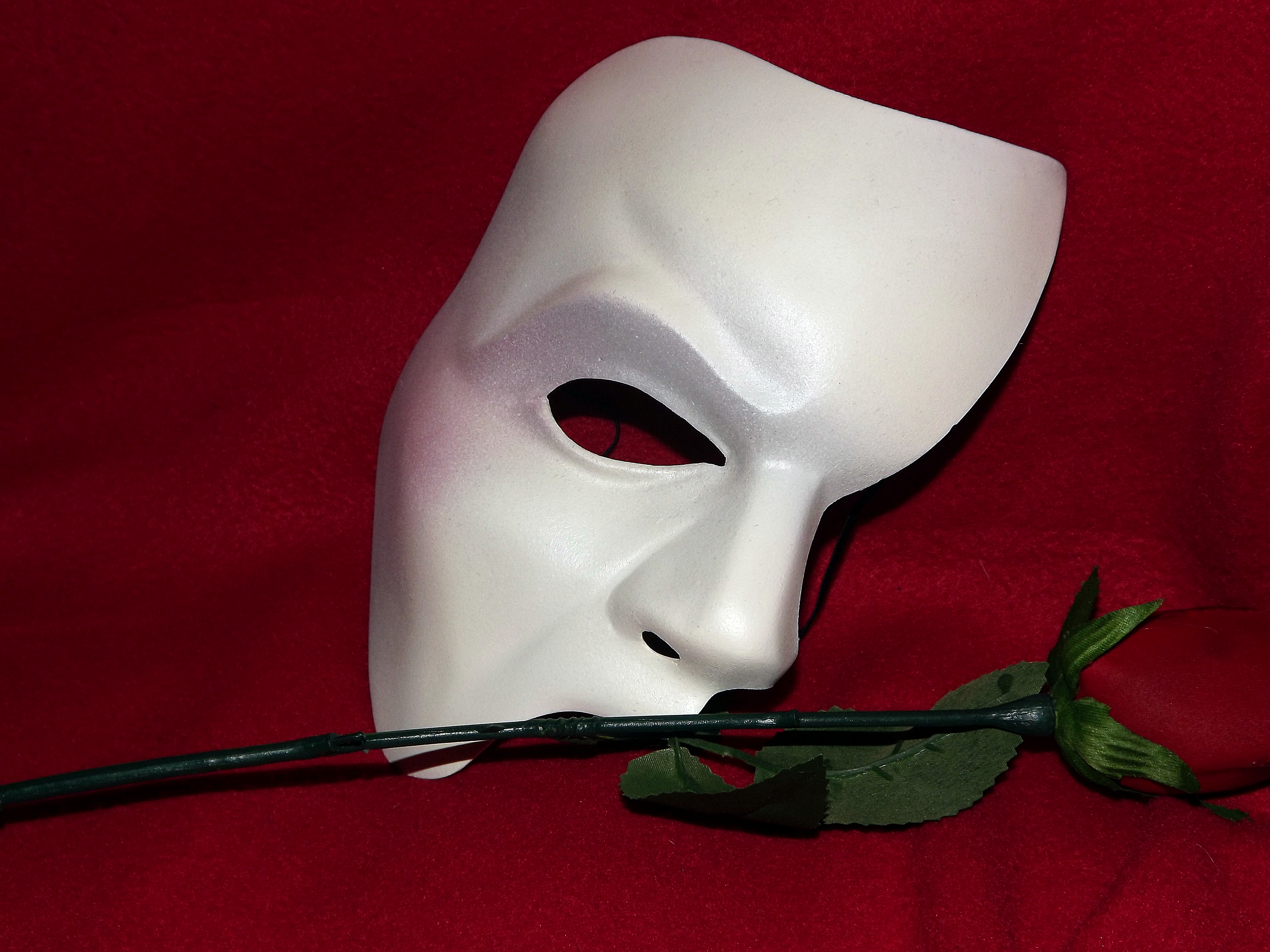 the phantom of the opera 2004 no mask