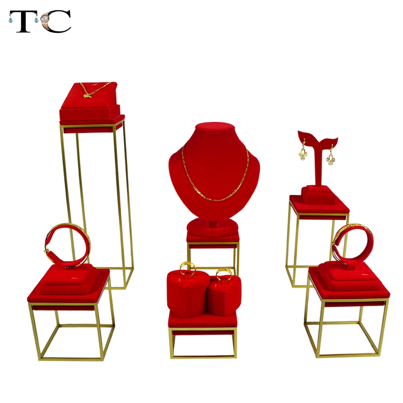 800x800 Necklace Clipart Jewelry Display