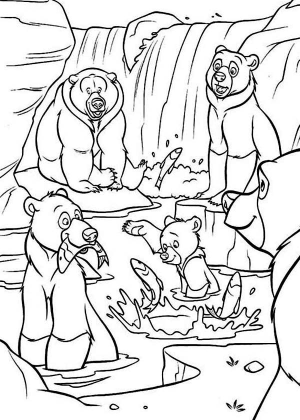 600x840 Koda The Bear And His Family Catching Fish In Brother Bear