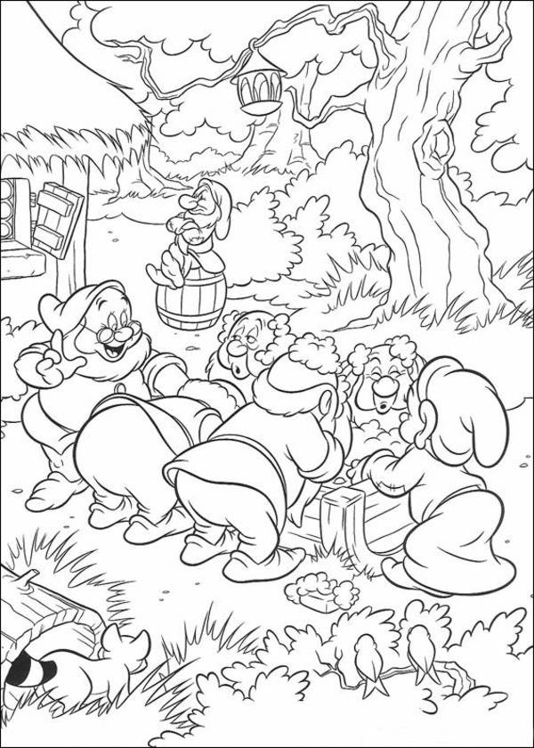 600x840 Princess Snow White Friends Disney Coloring Page