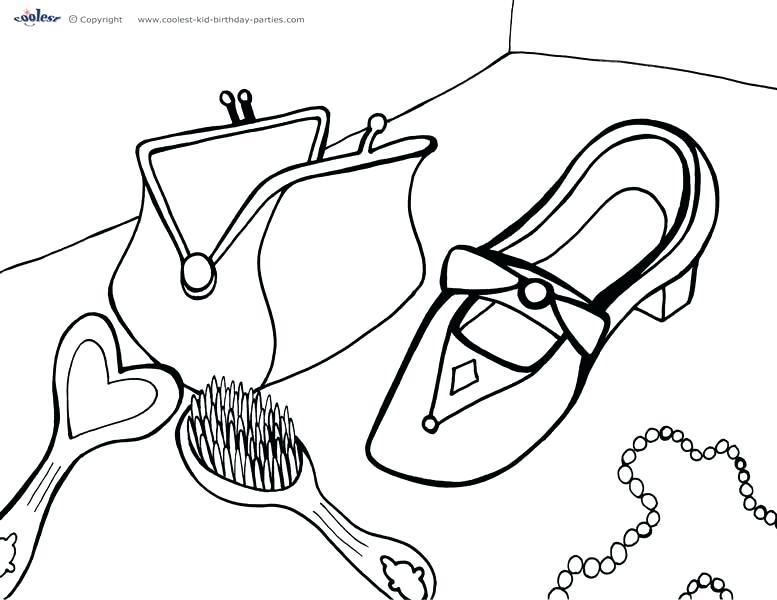 777x600 Clothing Coloring Page