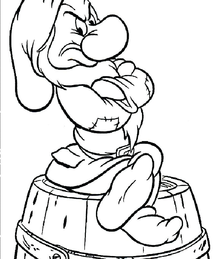 900x1050 Complete Sneezy Dwarf Coloring Pages Compromise Snow White