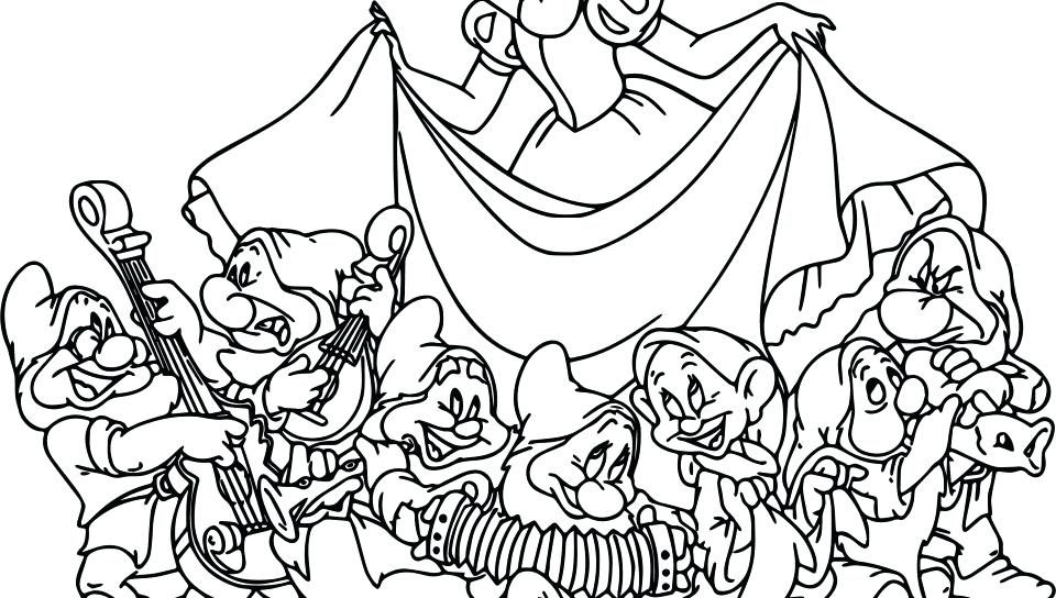 960x544 Prince And Princess Colouring Sheets Princesses Coloring Pages