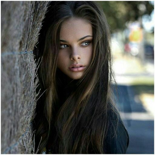 Meika Woollard The Vampire Amino