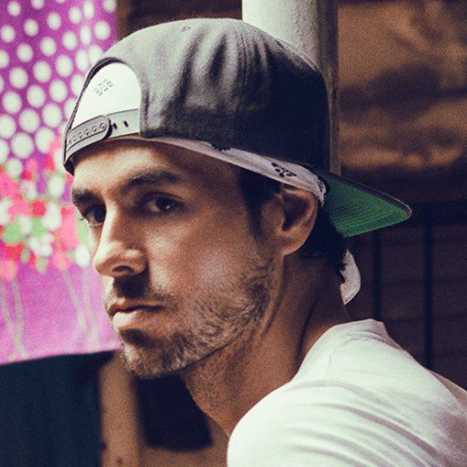 Por Enrique Iglesias Nunca Se Quita La Gorra Newsnoticias