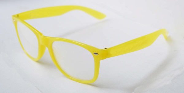 600x306 Glow The Dark Yellow Chromadepth Crayon Drawing 3d Glasses
