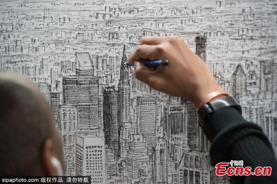 900x599 British Artist With Autism Draws New York Panorama From Memory(15)