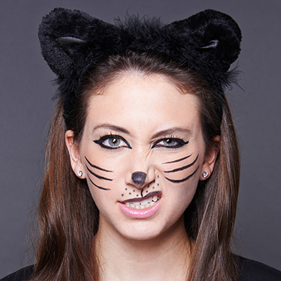 400x400 Why Black Liner Is Your Halloween Costume Mvp