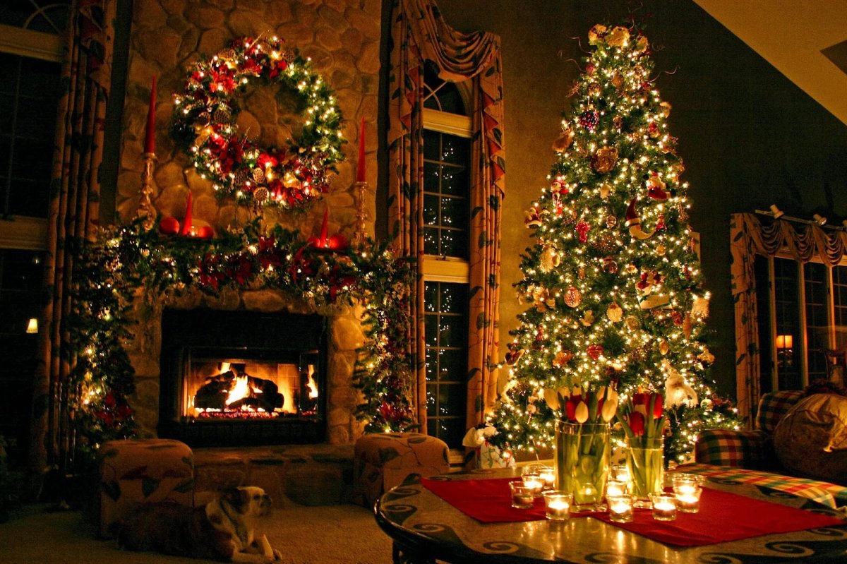 1200x799 Living Room 6358506453633731151203305913 Christmas Fireplace