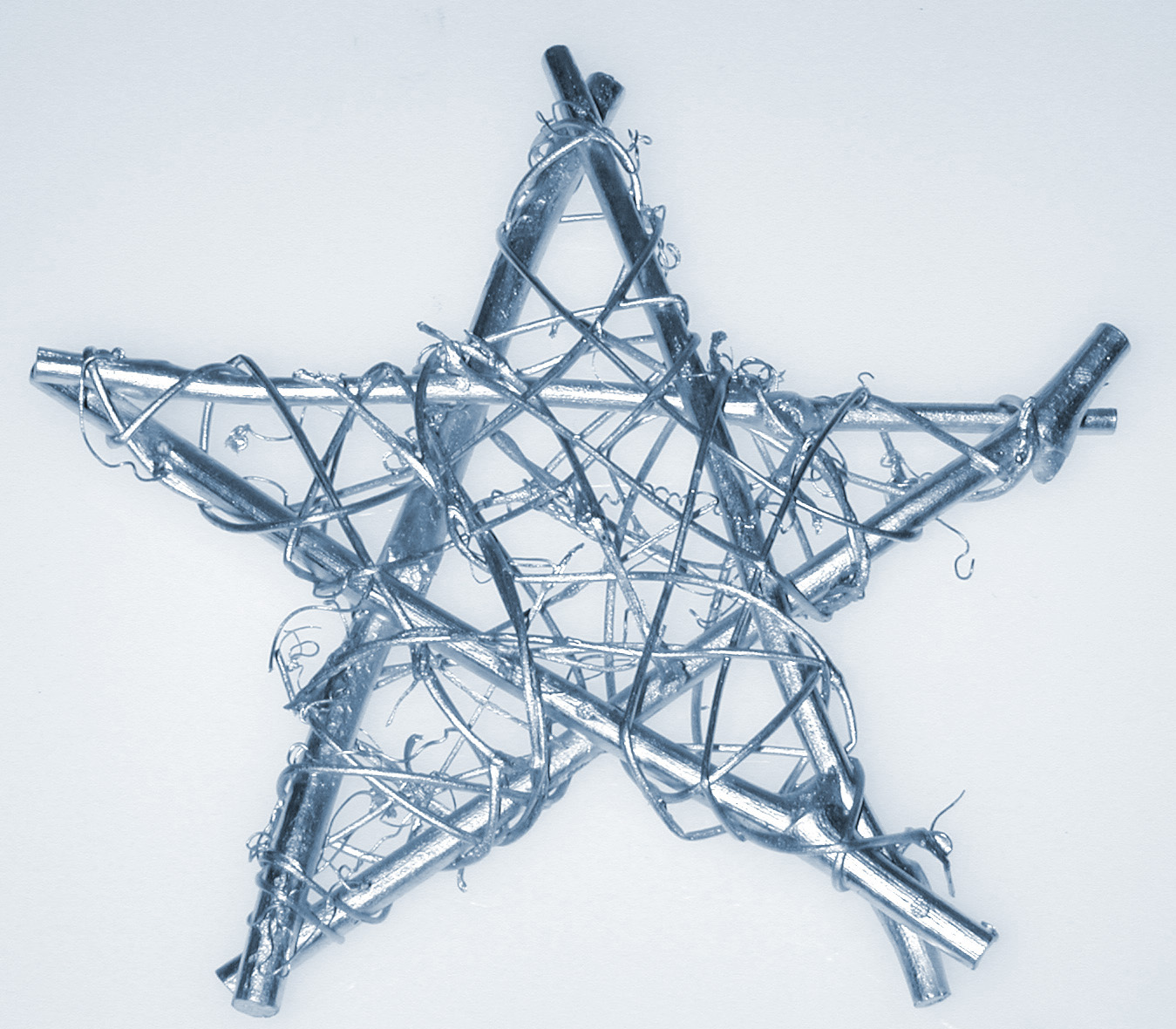 1349x1180 Free Image Of Decorative Silver Wicker Christmas Star