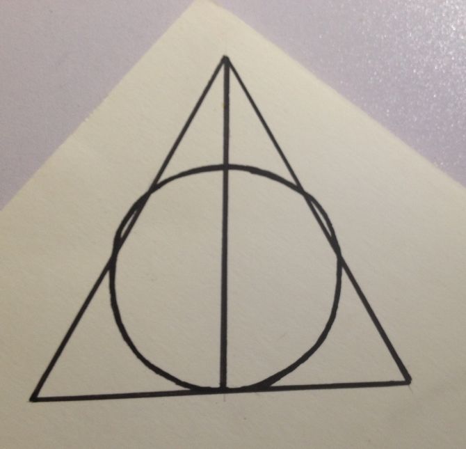670x645 How To Draw The Sign Of The Deathly Hallows 11 Steps