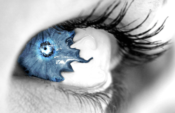 600x386 It's All In The Eyes 100 Beautiful Photo Manipulations