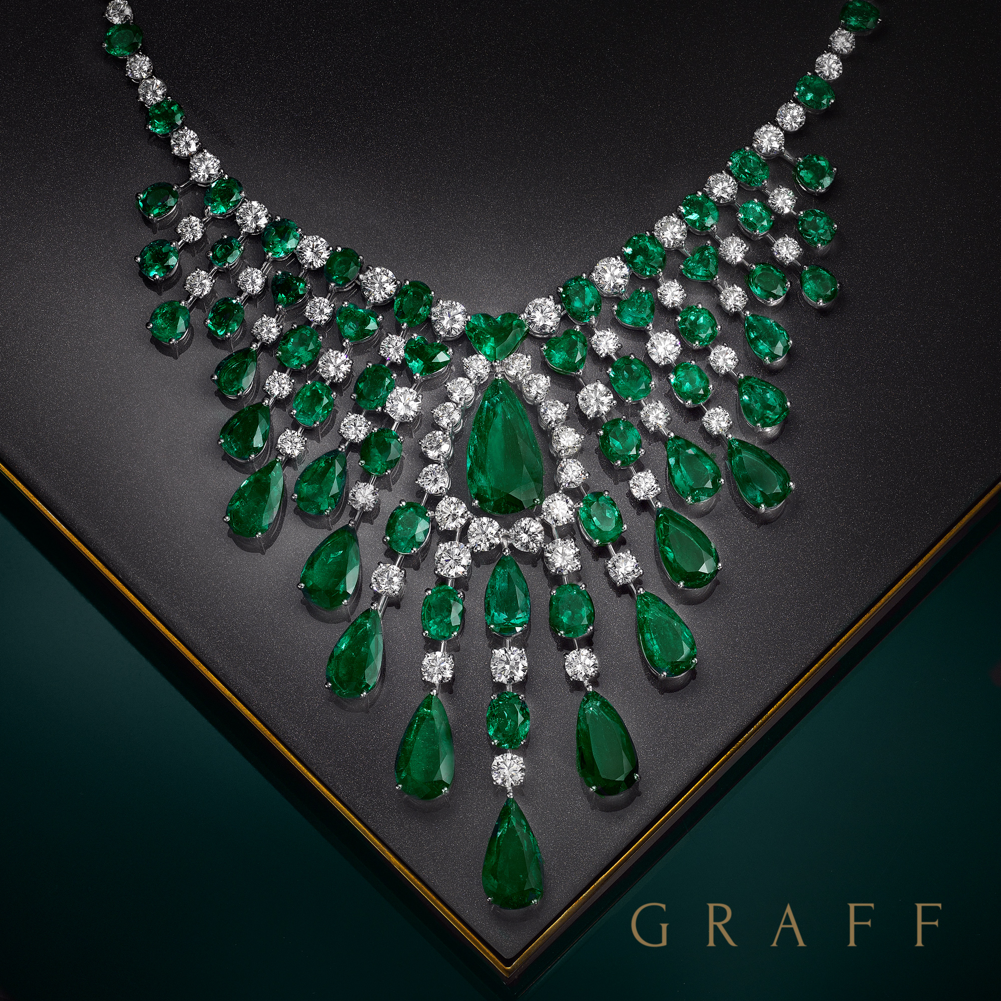 2000x2000 Majestic Jewels