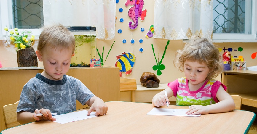 867x453 Young Preschool Drawing And Creative Movement