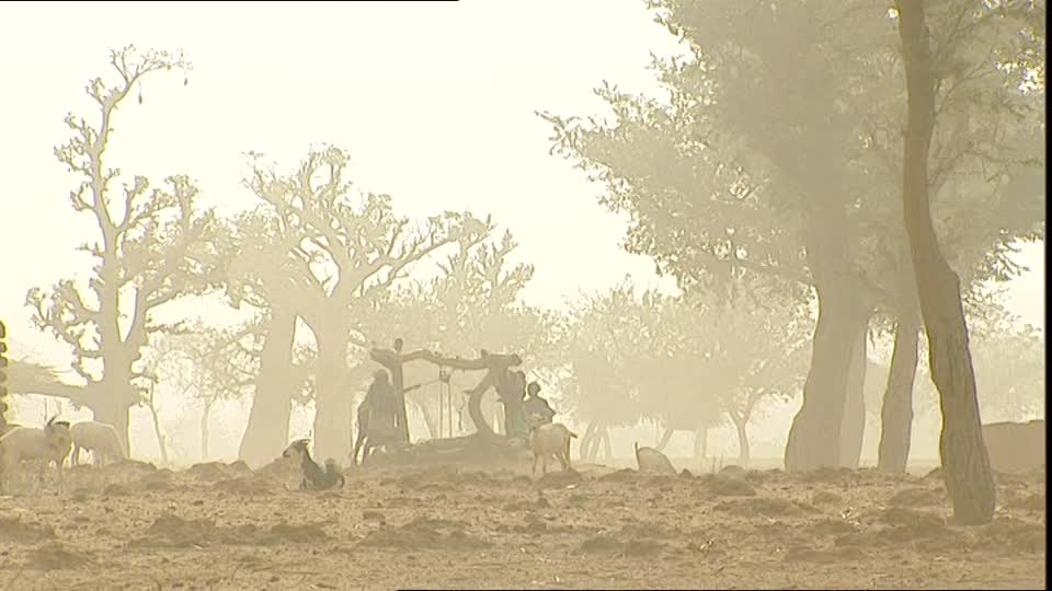 960x540 People Fountain Mali Sd Stock Video 126 874 310 Framepool