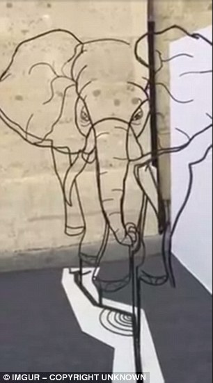 306x551 Mind Bending Sculptures Play With Perspective To Create