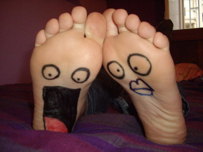 400x300 Legs Feet Drawing Funny Picture.jpg Feet, Face