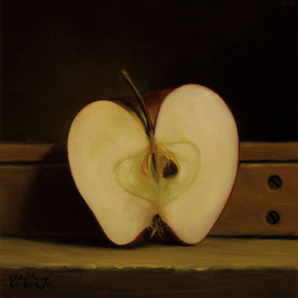 1000x1000 Apple Half With Wooden Box