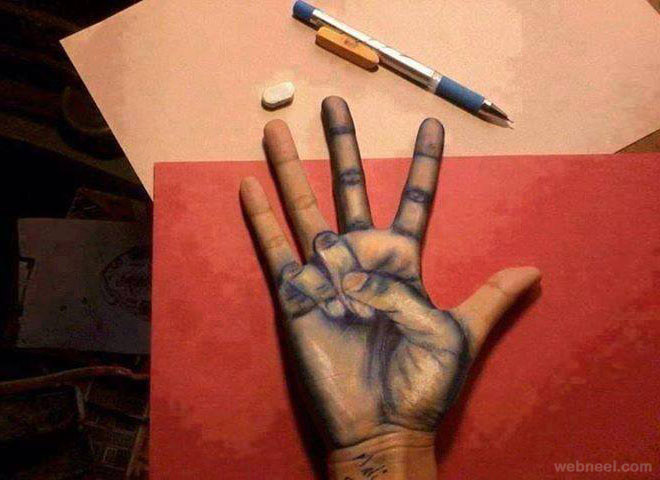 660x480 Amazing Drawing Hand Illusion 16