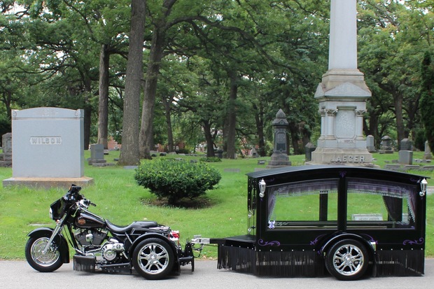 620x413 This Motorcycle Drawn Hearse Is