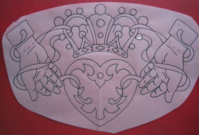 657x447 Irish Street Tattoo Claddagh Drawing. Old School Style. Claddagh