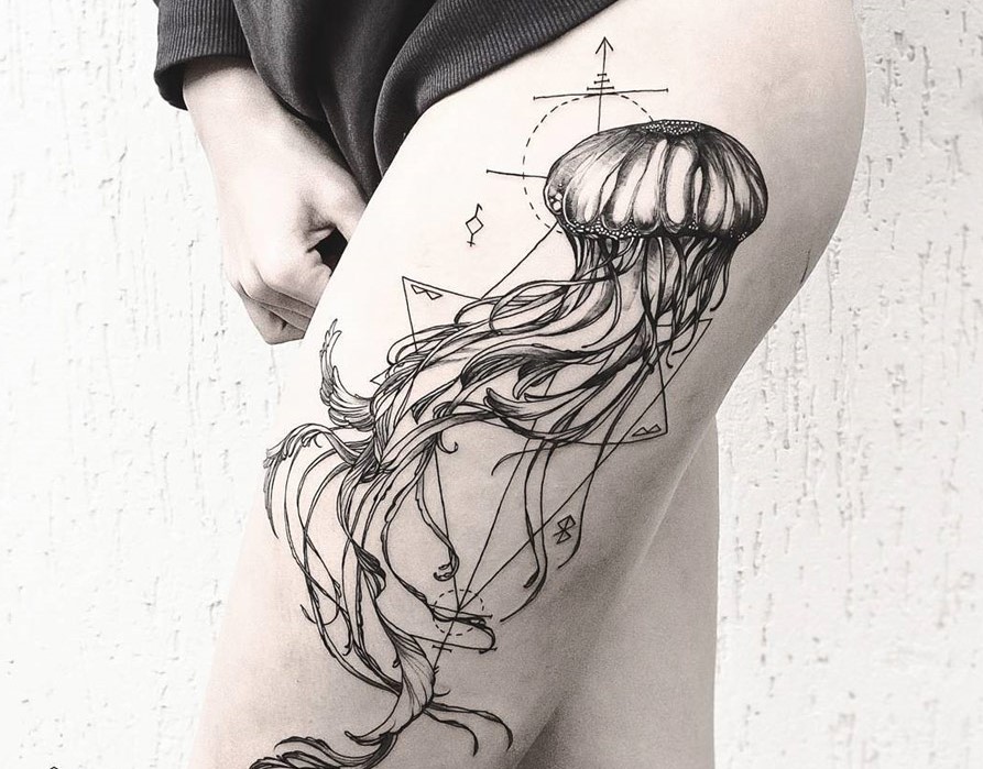 893x699 Jellyfish Tattoo Diana Severinenko