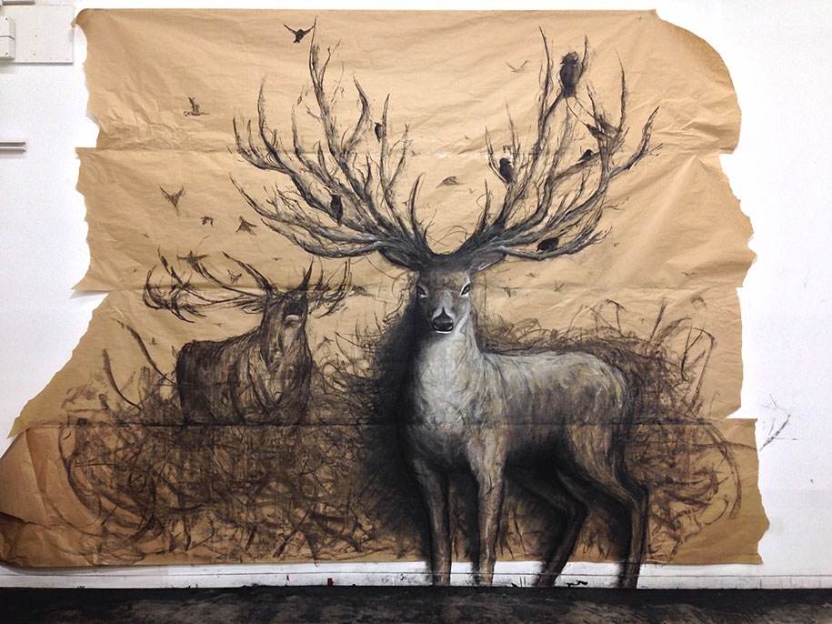 915x686 These Dark 3d Drawings Pop Out Of Paper As Life Sized Animals