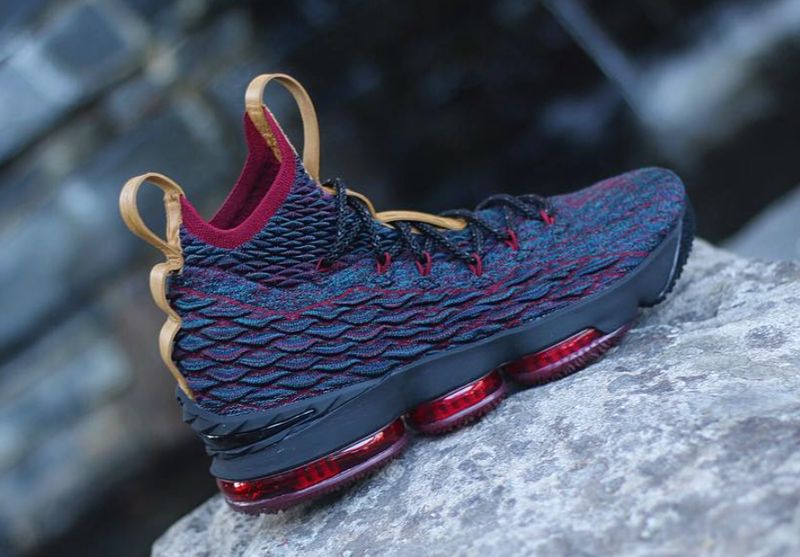 800x557 Nike Lebron 15 Cavs