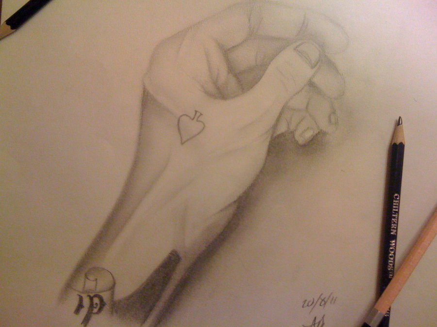 900x675 Left Hand Drawing By T3h4ndy