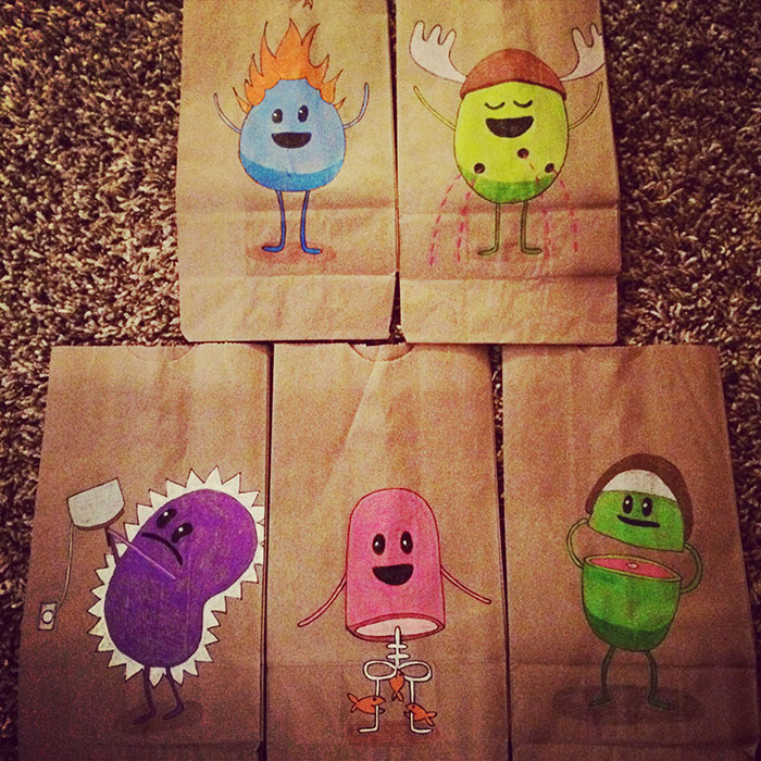 700x700 Divorced Mom Bonds With Her Kids By Drawing Cool Lunch Bag