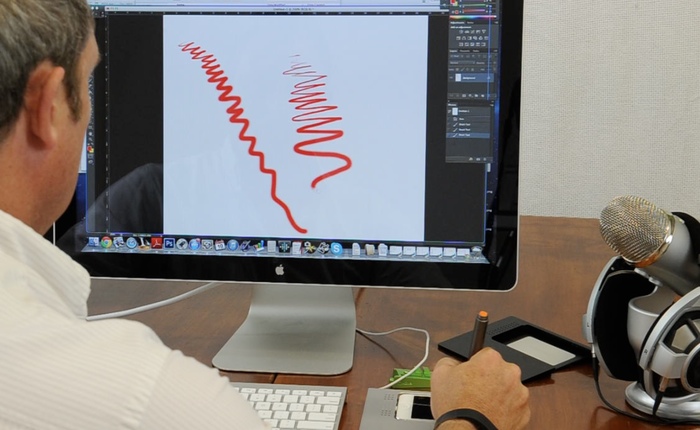 700x430 Sketchdock Transforms Iphone Into Graphics Tablet, Multi Touch