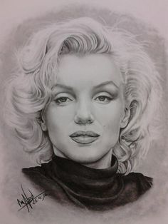 236x314 Marilyn Monroe Portrait Poster Print