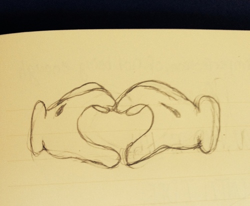 500x412 Mickey Gloves Heart Uploaded By @just Another Bird