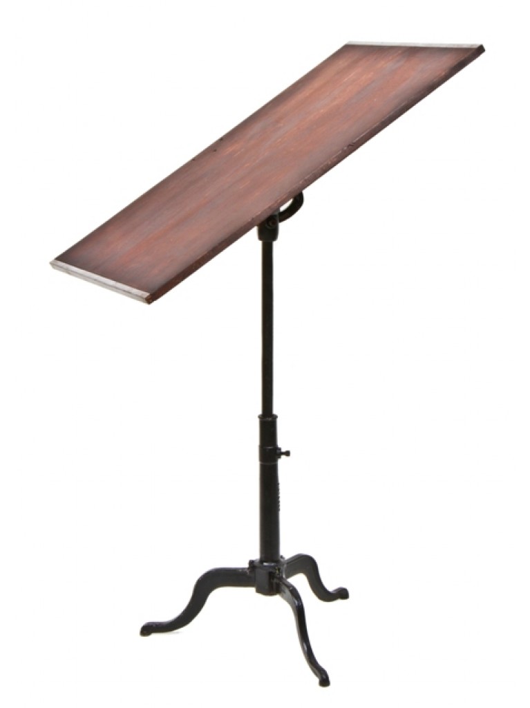 767x1023 Original Early 20th Century Vintage Industrial Three Legged