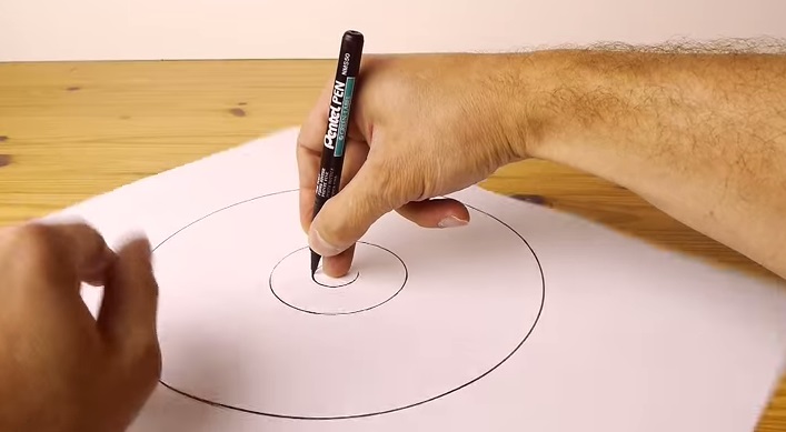 707x389 How To Draw Perfect Circle Freehand (Video) Cool Boomsbeat