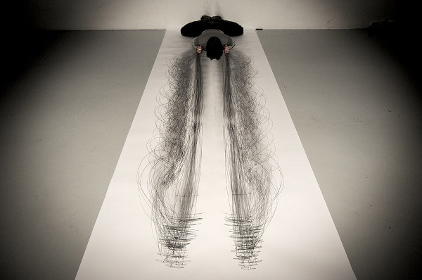 600x398 Tony Orrico Performance Drawing