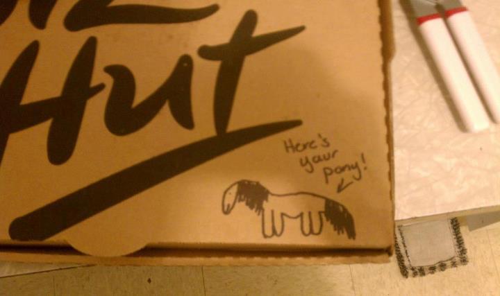 720x427 Which Pizza Place Draws On Boxes Everypony