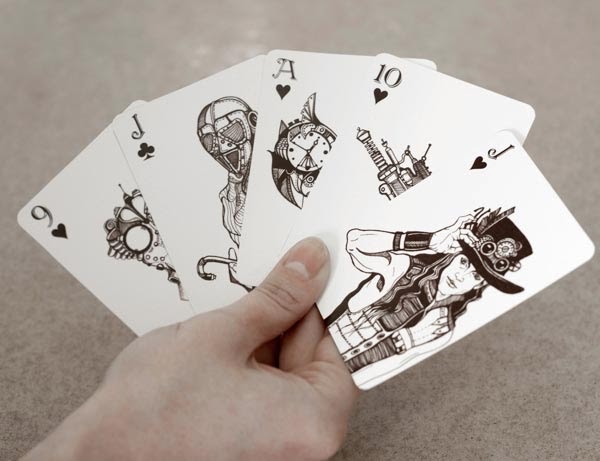 600x461 50 Cool Playing Cards That Will Make You Look Twice
