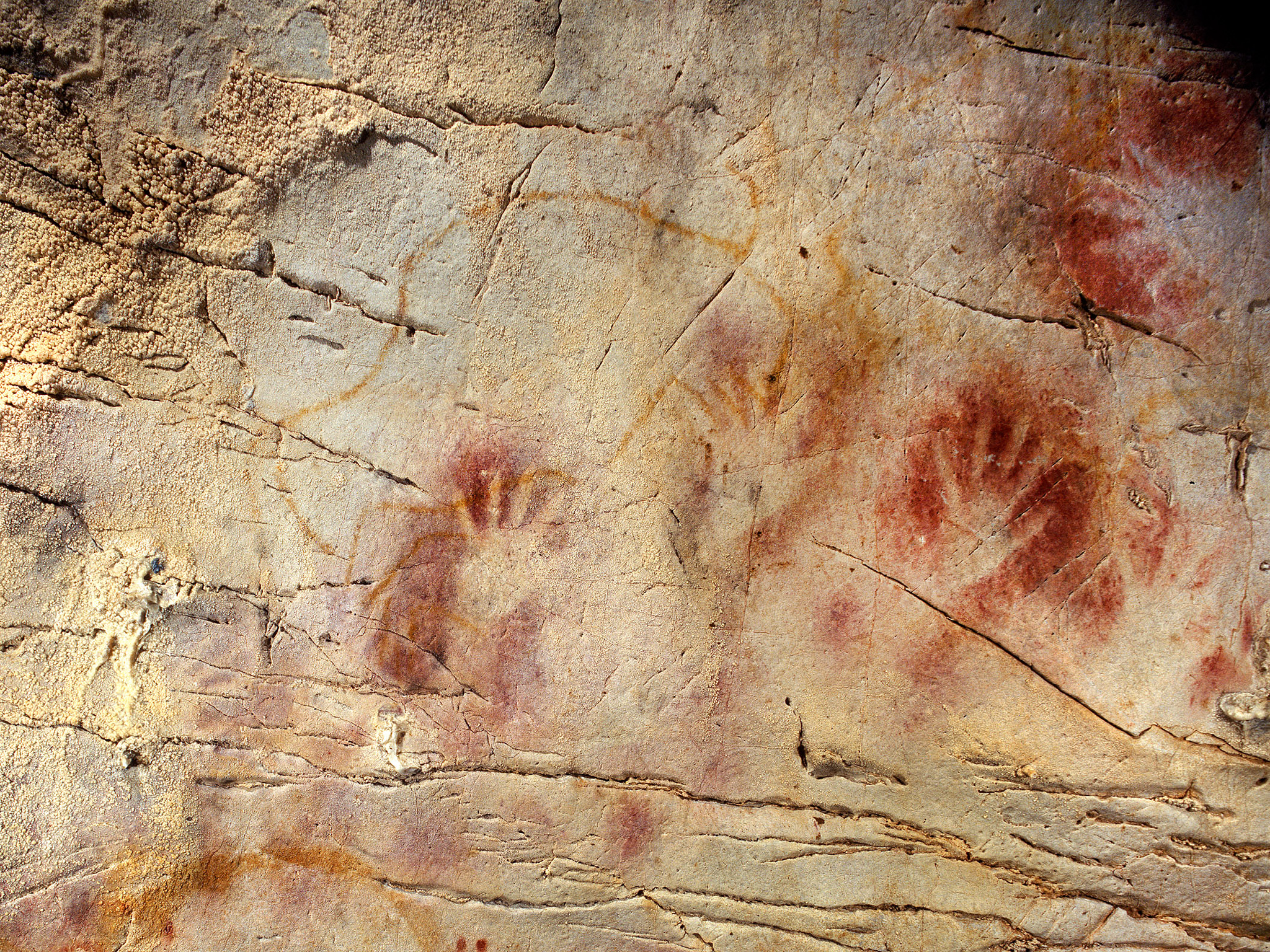 2048x1536 World's Oldest Cave Art Found Made By Neanderthals