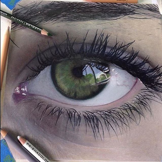 640x640 Realistic Eye Drawing