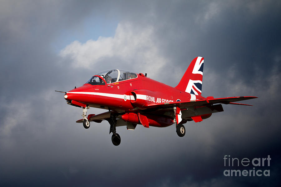 900x600 2015 Red Arrows Digital Art By J Biggadike