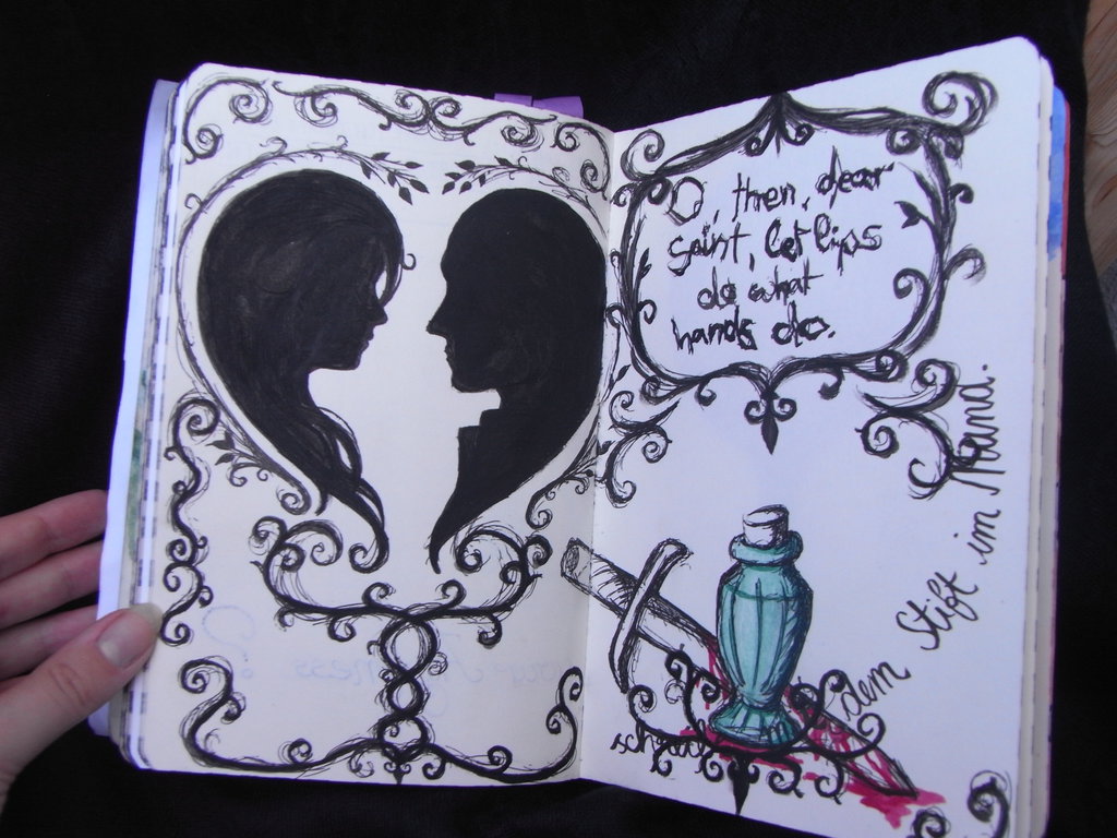 1024x768 Write Or Draw With Pen In Mouth