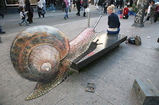 640x426 The 20 Most Amazing 3d Chalk Drawings