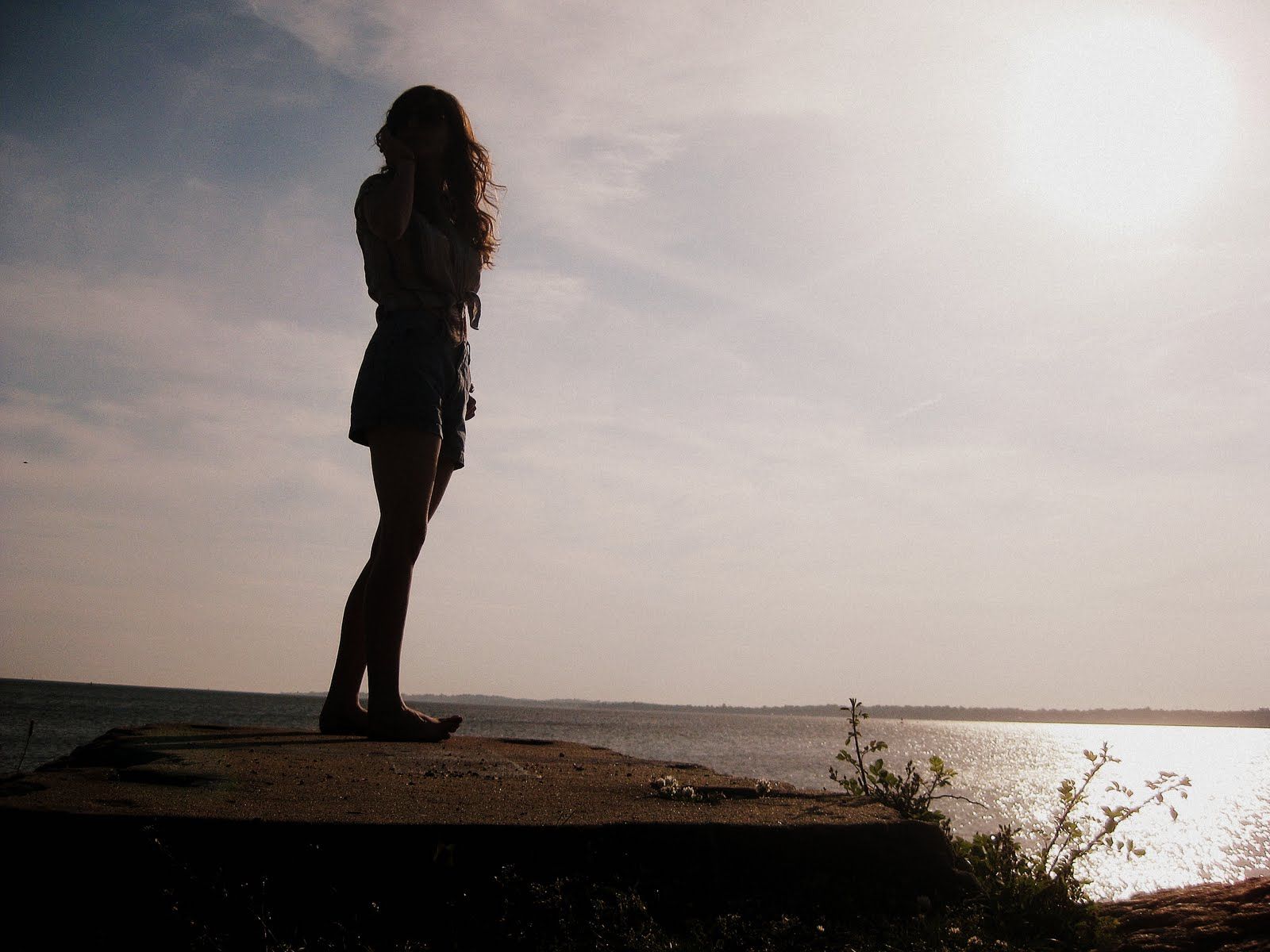 1600x1200 Silhouette Drawings Of Two Best Friends Only Girls