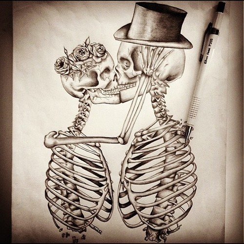 500x500 Skeleton Drawing