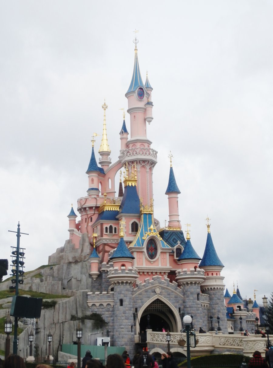 900x1215 Sleeping Beauty Castle By 22pauliangelica22