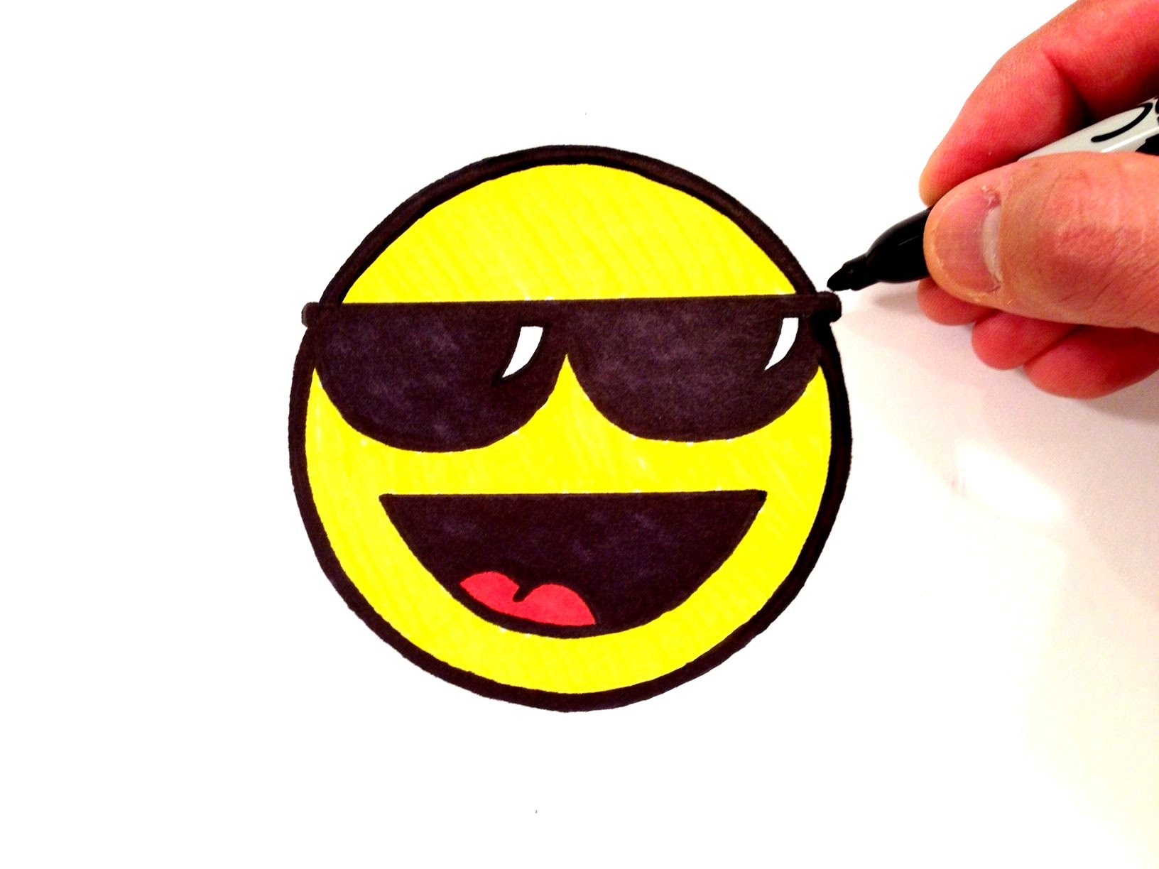1632x1224 Smiley Face Drawing How To Draw A Cool Smiley Face With Sunglasses
