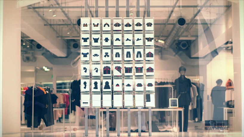 818x460 Storefront Window Display By Drawing And Manual