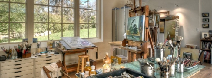 700x260 Setting Up A Work Space In Art Studio