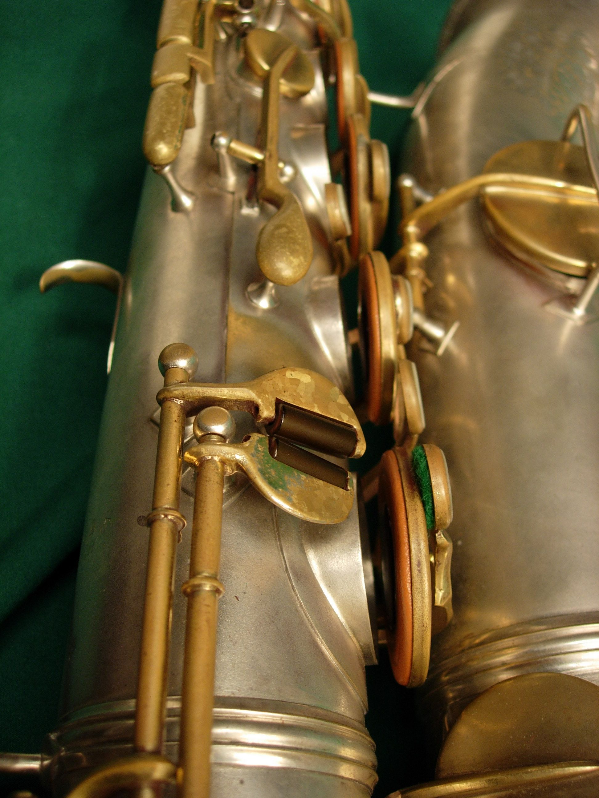 1944x2592 York Tenor Sax